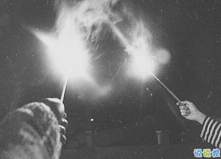 愛(ài)情傷感說(shuō)說(shuō)大全讓人感同身受 一想到你就會(huì)特別的難過(guò)1