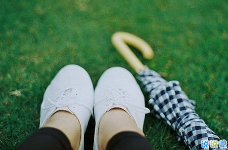 2018失戀的句子說說心情配圖 你永遠也看不到我最寂寞時候的樣子10