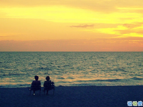 心疼一個(gè)人的愛(ài)情說(shuō)說(shuō)帶圖片 愛(ài)情總是讓人哭泣感到難過(guò)10