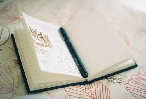 充滿粉紅色少女心說說適合心情不錯的時候發(fā)帶圖片14