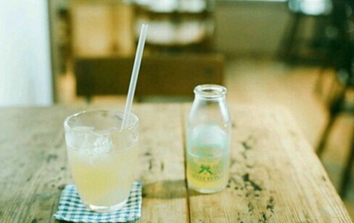 深夜里一個(gè)人心痛的傷感說說帶圖片 你們九九我八十一難2