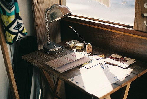 關(guān)于愛情感情的感悟有哲理深意的精辟說說帶圖片14