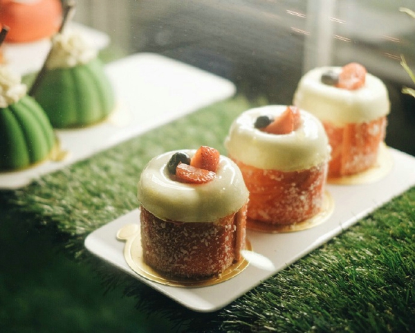 很搞笑的有意思的說(shuō)說(shuō) 長(zhǎng)青春痘是因?yàn)榭蓯?ài)到冒泡2