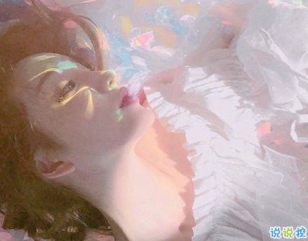 壓抑著自己的傷感說(shuō)說(shuō)帶圖片 很煩躁很失落的說(shuō)說(shuō)精選10