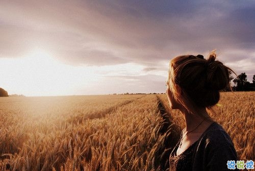 2018最精辟最火的愛(ài)情說(shuō)說(shuō)配圖 關(guān)于愛(ài)情的經(jīng)典哲理說(shuō)說(shuō)14