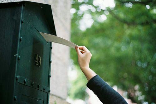 一行行打動(dòng)我們內(nèi)心的超唯美的現(xiàn)代詩(shī)和圖片精選2