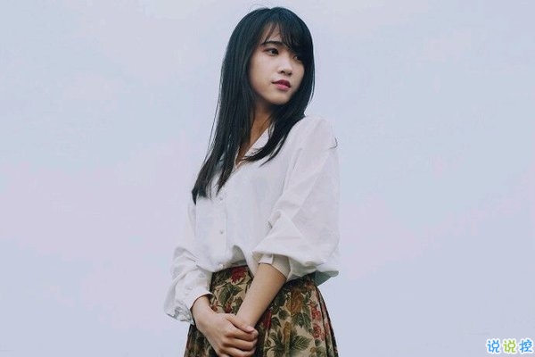 文字控喜歡的簡單唯美的一句話說說帶圖片 煙塵滾滾一路行來我應是迷了路了8