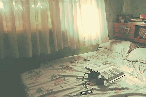 雖然有些傷感但還是很溫暖的圖片句子 我曾一想到你就會傻笑現(xiàn)在竟然記不清你的臉5