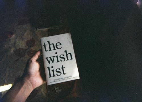 讓人難過(guò)傷感愛情說(shuō)說(shuō)帶圖片 差一點(diǎn)就抱住他了我再睡一會(huì)兒試試4