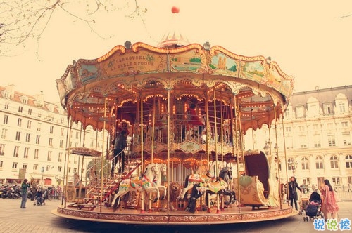 短一點(diǎn)的現(xiàn)實(shí)經(jīng)典說說帶圖片 社會(huì)很現(xiàn)實(shí)道理很真的說說6