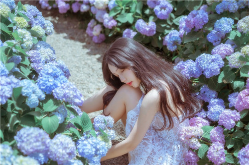 痛徹心扉的傷感愛情說說帶圖片 我在每個(gè)下雨天想起你10