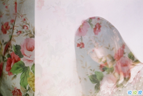 戀愛(ài)中那些甜蜜唯美又泛著心酸的句子帶圖 你說(shuō)今晚月色真美12