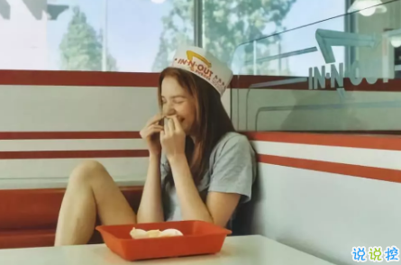 經(jīng)典語錄傷感句子心情說說2019 傷感的經(jīng)典句子一句話扎心2