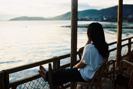 悄無聲息的默默暗戀一個人的傷感心情說說帶圖片11