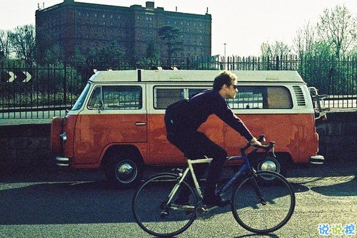 致自己自勉的勵(lì)志人生經(jīng)典說(shuō)說(shuō) 鼓舞自己不斷努力的經(jīng)典勵(lì)志說(shuō)說(shuō)2