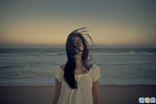 分手后泣不成聲的難過悲傷說說帶圖片 有的人陪你一半就走了說說14