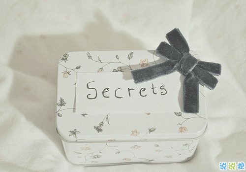 笑著說(shuō)忘記的心酸流淚傷感說(shuō)說(shuō) 忘記一個(gè)人的傷感愛情說(shuō)說(shuō)1