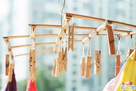 有些傷感的關(guān)于人生和成長(zhǎng)的說(shuō)說(shuō)帶圖片 生活的本質(zhì)就是離別15