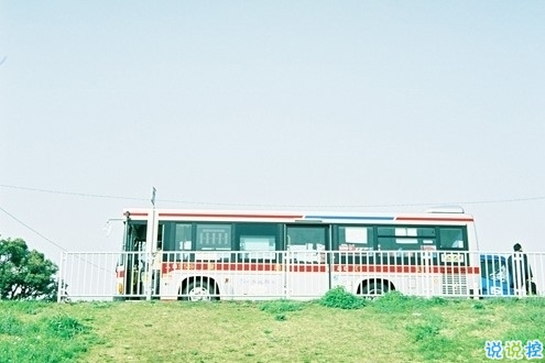 對(duì)愛一往情深的經(jīng)典說說帶圖片 文藝愛情小短句表達(dá)愛意2