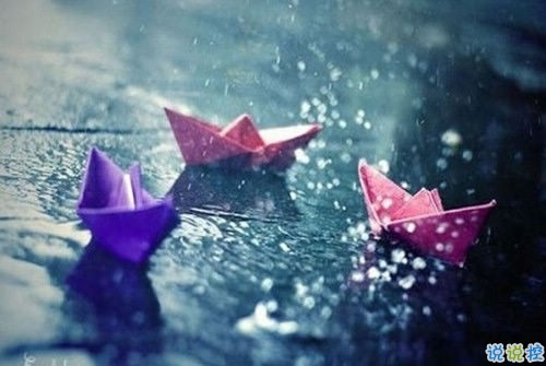 女生心累說說簡潔一句話帶圖片 回憶很傷人的說說一直無法忘記3