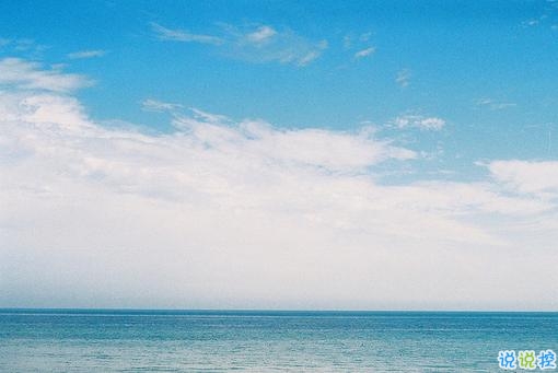 2019微信朋友圈個性說說配圖 手機有電錢包有錢比什么都好15