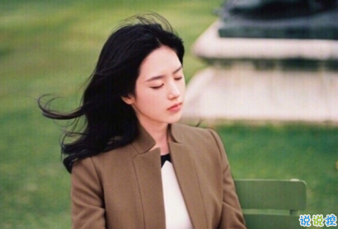 2018傷感愛(ài)情句子qq空間圖片說(shuō)說(shuō)精選 不打擾是我最后的溫柔10