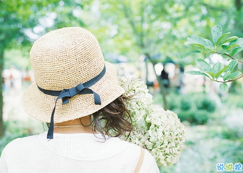 別難過了他不過是不愛你的傷感說說 內(nèi)心特別委屈難過的傷感說說2