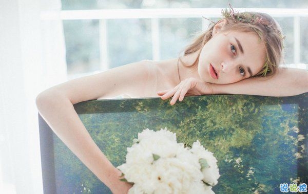 關(guān)于那些悄悄喜歡一個人的心情的心酸句子和圖片1