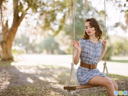 簡單而又唯美有哲理的英文說說帶圖片 你醒在別人的夢里4