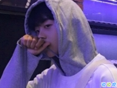 男生霸道高傲說說帶圖片 男生霸氣社會(huì)句子8