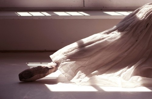 關(guān)于青春人生成長(zhǎng)的經(jīng)典哲理說說帶圖片 生活不只眼前的茍且還有詩和遠(yuǎn)方的田野5