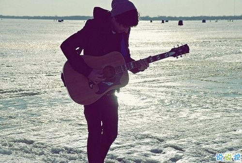 內(nèi)心煎熬的傷感說說帶圖片 始終無法忘記他的虐心說說12