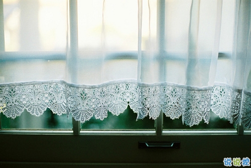 簡單的一句英文唯美句子 關(guān)于青春的唯美英文句子大全2