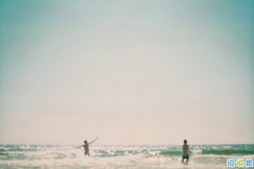 讓人撕心裂肺的唯美說(shuō)說(shuō)配圖 愛令人窒息的句子大全帶圖片12