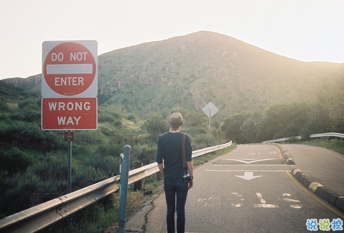 簡(jiǎn)單唯美的一句話圖片說說有道理的那種 生活需要一點(diǎn)詩(shī)意13