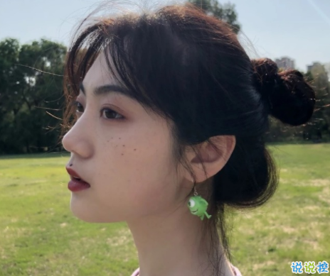 唯美好聽適合女生的說說帶圖片 寧愿像個孩子不肯看太多事13