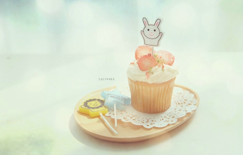 超唯美文藝的說(shuō)說(shuō)帶圖片 你看沒(méi)看見(jiàn)我都盛開(kāi)風(fēng)來(lái)不來(lái)芬芳都在6