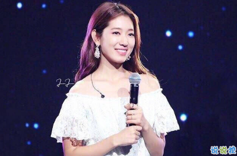 2018傷感說(shuō)說(shuō)讓人流淚的說(shuō)說(shuō)帶圖片 理智又感性的傷感說(shuō)說(shuō)配圖3