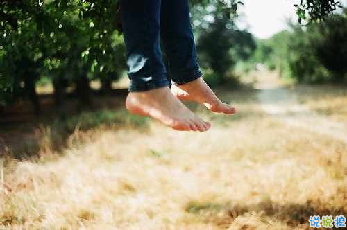 傷感意境適合失戀后發(fā)的說說帶圖片 不打擾是我的溫柔10