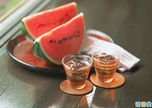 2019非主流經(jīng)典愛情說說帶圖片 很打動(dòng)人的一些愛情真理1