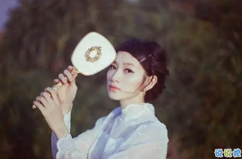 傷心說(shuō)說(shuō)短句子2019最新版 這輩子最大的幸運(yùn)就是遇上了你2