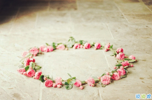 朋友圈曬美食的搞笑說說帶圖片 關(guān)于吃貨的說說簡短精辟201912