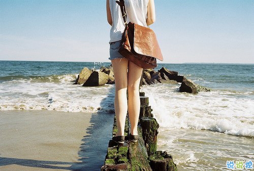 送給孤獨(dú)的自己的傷感說說配圖 看完想哭的傷感說說2