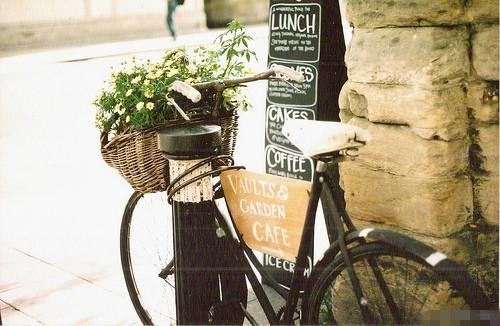 關(guān)于愛情每個人都會知道的精辟內(nèi)涵說說帶圖片 想與他這樣慢慢變老也許這就是愛情吧1