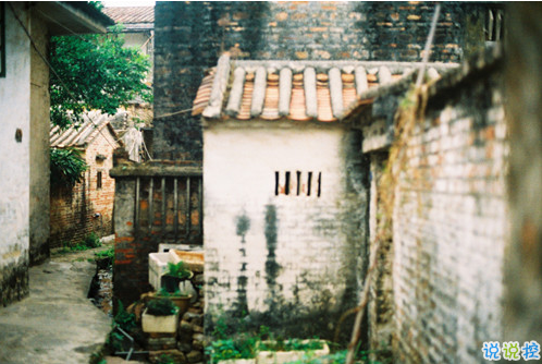 獨(dú)具一格的微信個(gè)性說說帶圖片 每一條都值得收藏9