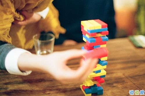 表達(dá)愛意的唯美句子配圖 肯定能打動你心的唯美說說帶圖片4