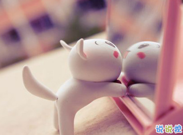 一言難盡的傷感說(shuō)說(shuō) 受了委屈沒(méi)地方說(shuō)的傷心句子2