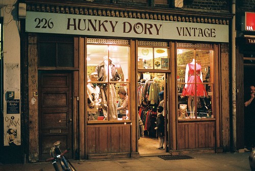 適合女生發(fā)說說的霸氣超拽個(gè)性說說帶圖片3