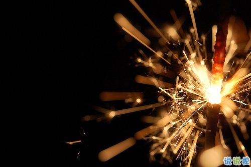 2019抖音經(jīng)典愛情說說帶圖片 長(zhǎng)大后逐漸懂得的愛情道理1