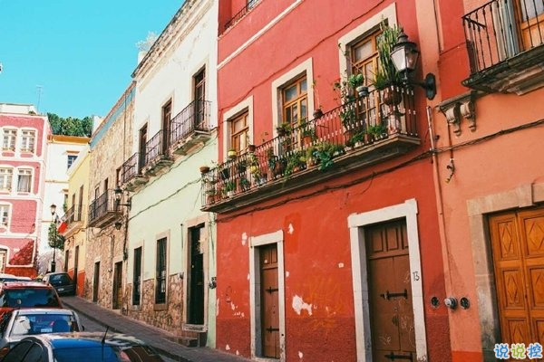 文字控喜歡的簡單唯美的一句話說說帶圖片 煙塵滾滾一路行來我應是迷了路了3